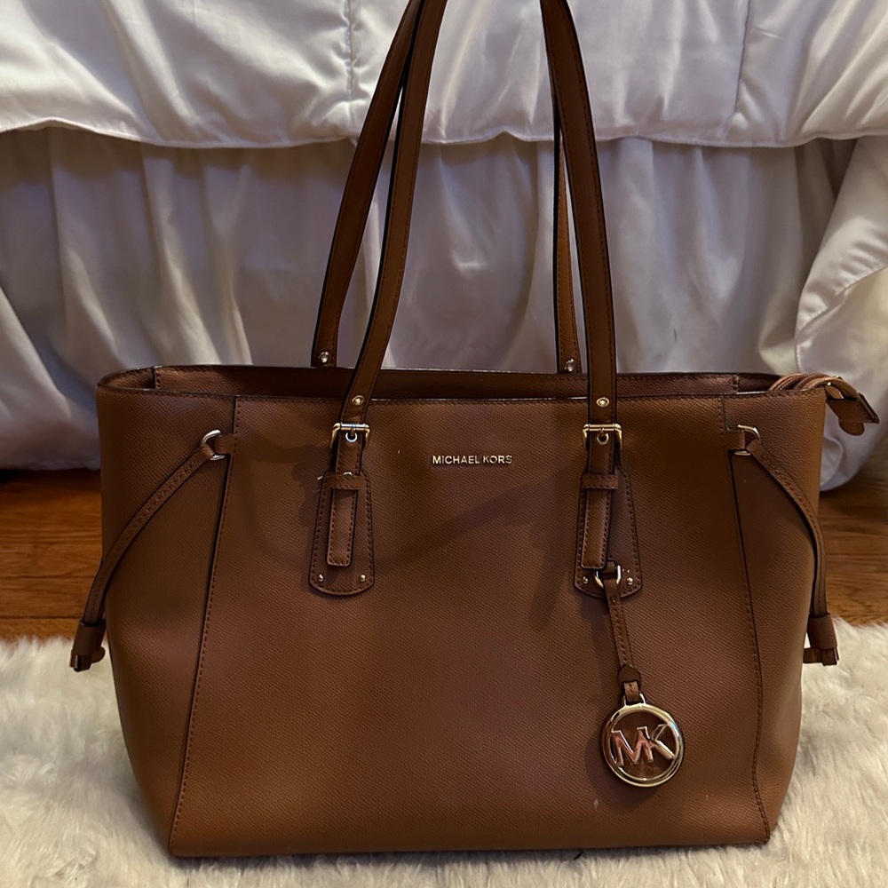 Michael Kors tan handbag